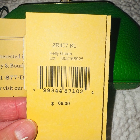 Dooney & Bourke Bright Green Leather kiss lock/kisslock coin purse/ZR407 - Picture 7 of 9